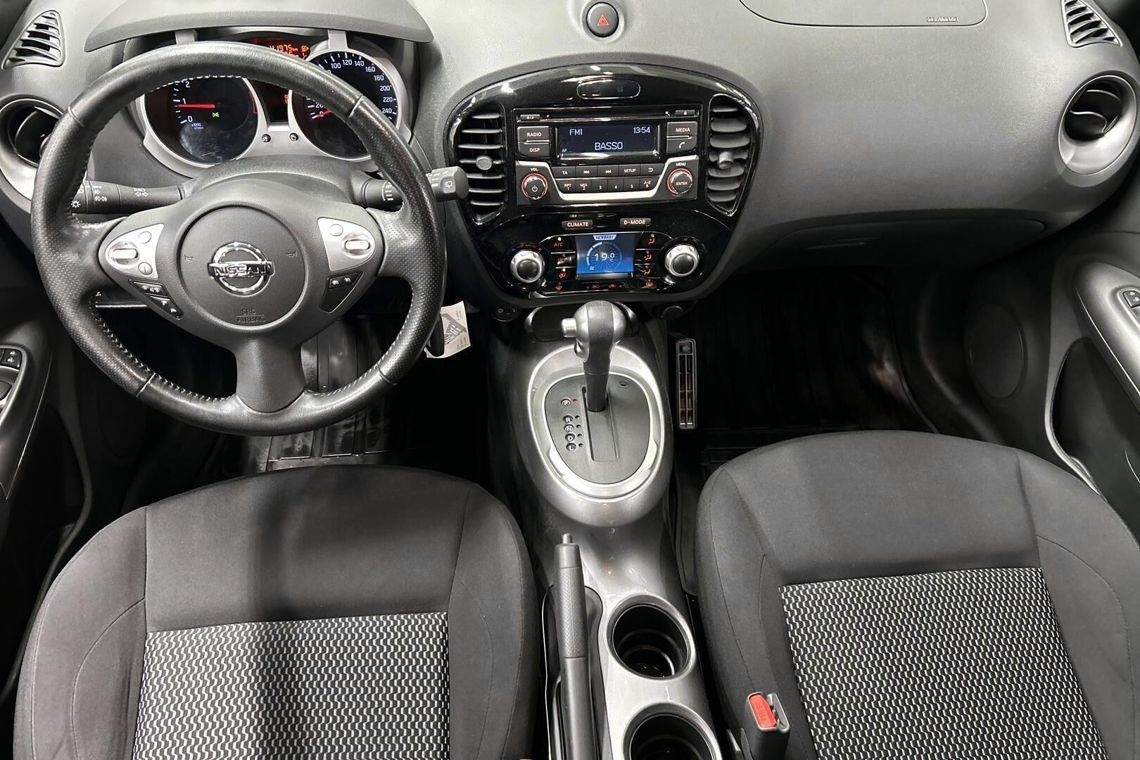 Nissan Juke iso kuva 10