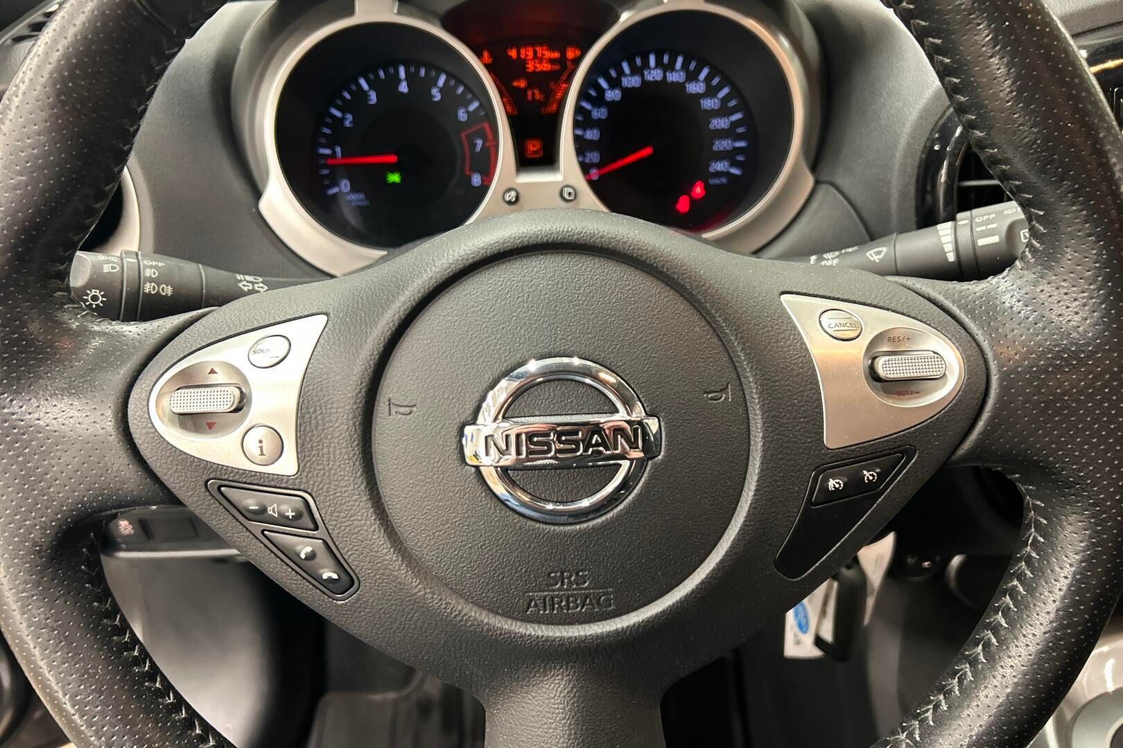 Nissan Juke iso kuva 18