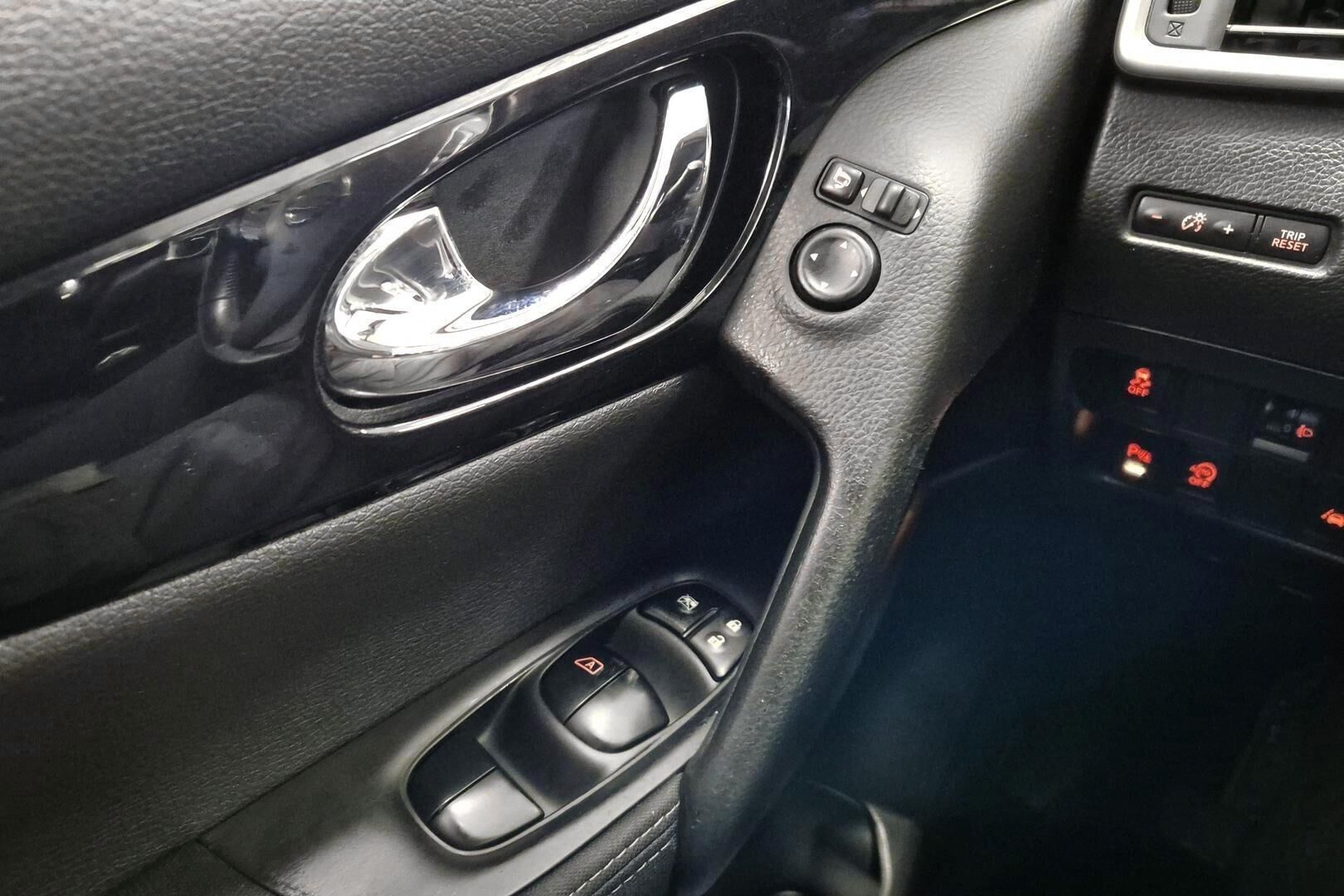 Nissan Qashqai iso kuva 20