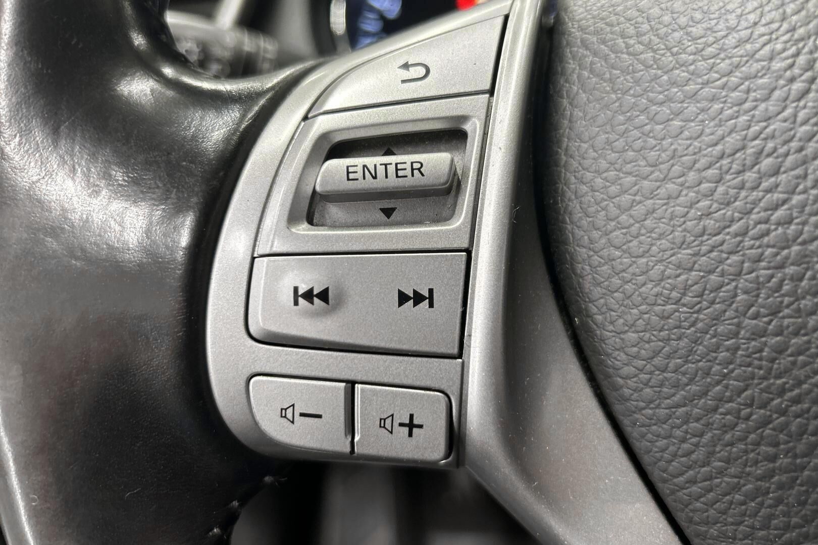 Nissan Qashqai iso kuva 14