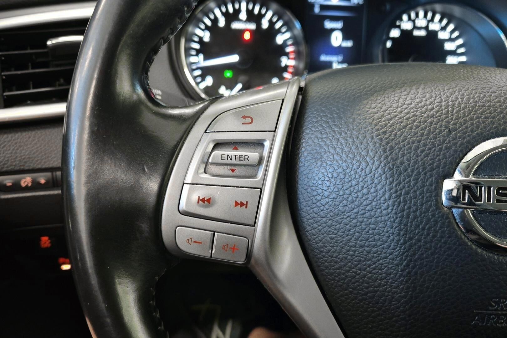 Nissan Qashqai iso kuva 11