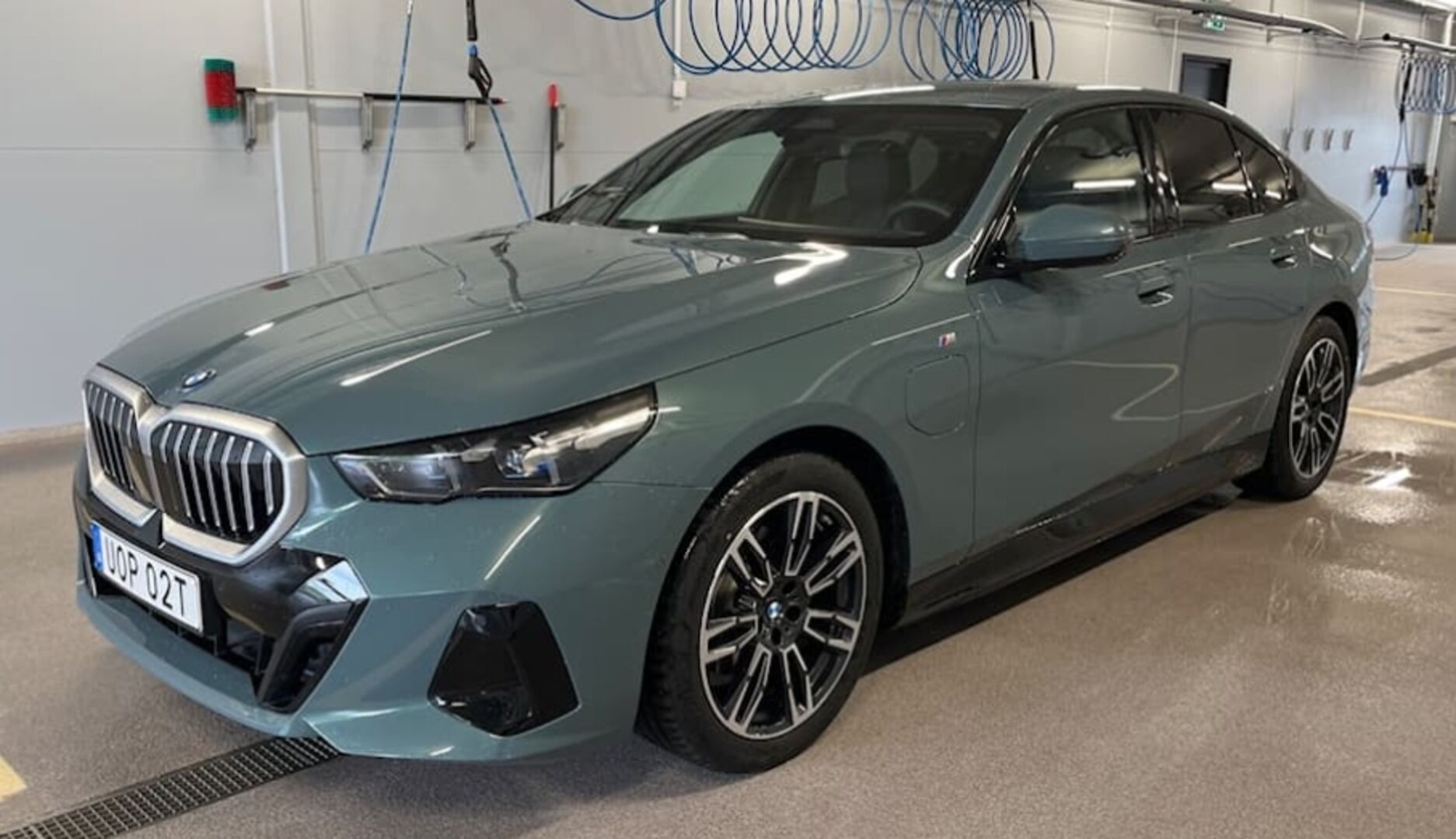 BMW 5-SARJA iso kuva 0