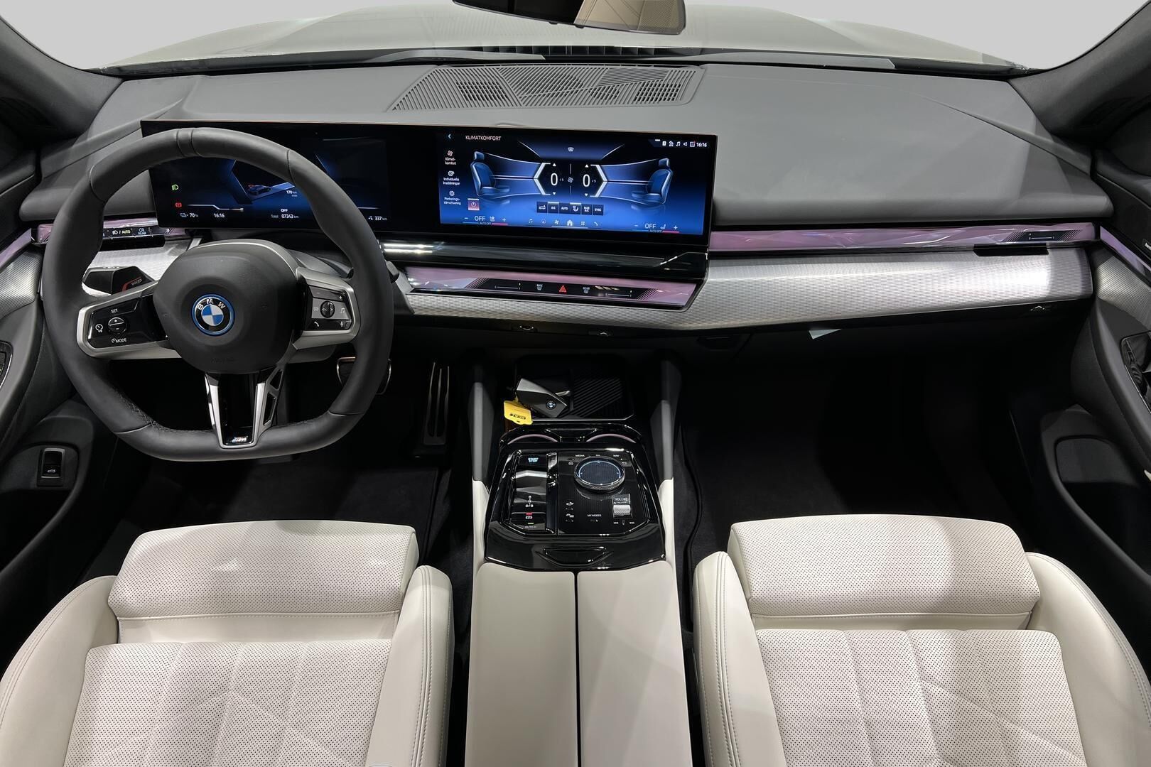 BMW I5 iso kuva 11