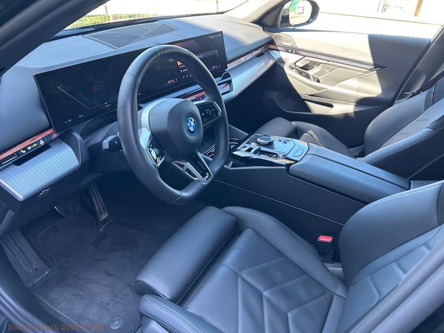 BMW I5 iso kuva 2