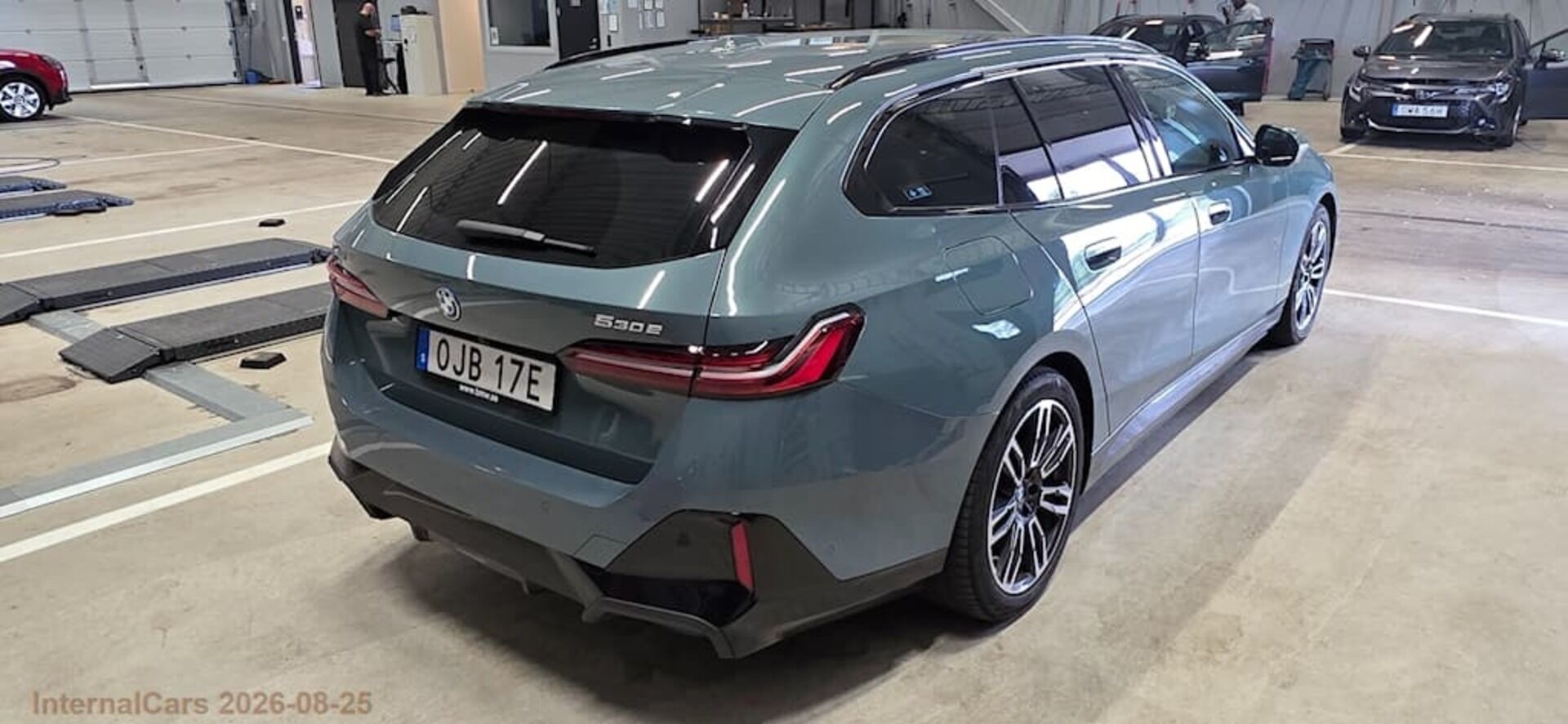 BMW 5-SARJA iso kuva 5