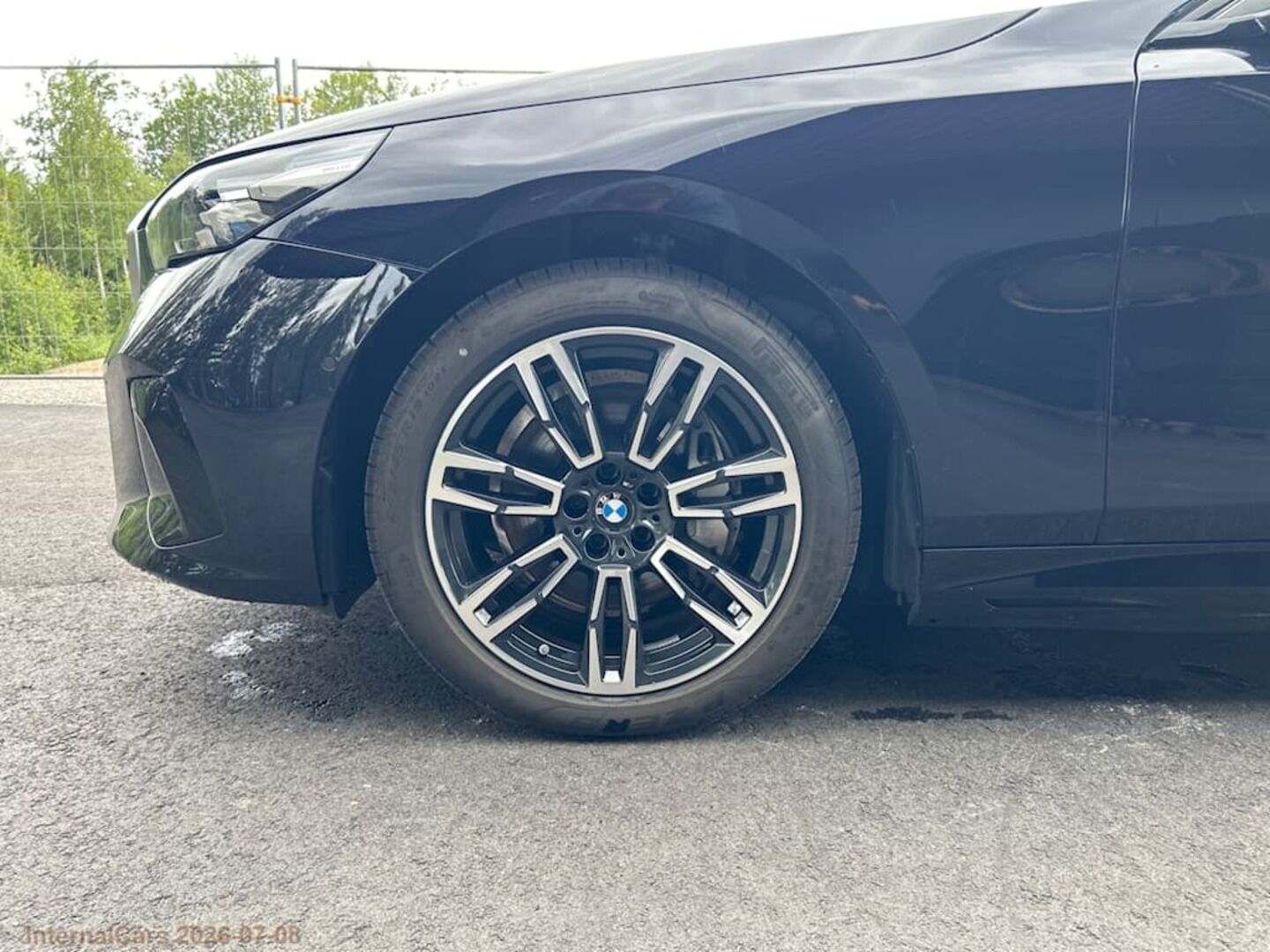 BMW I5 iso kuva 1