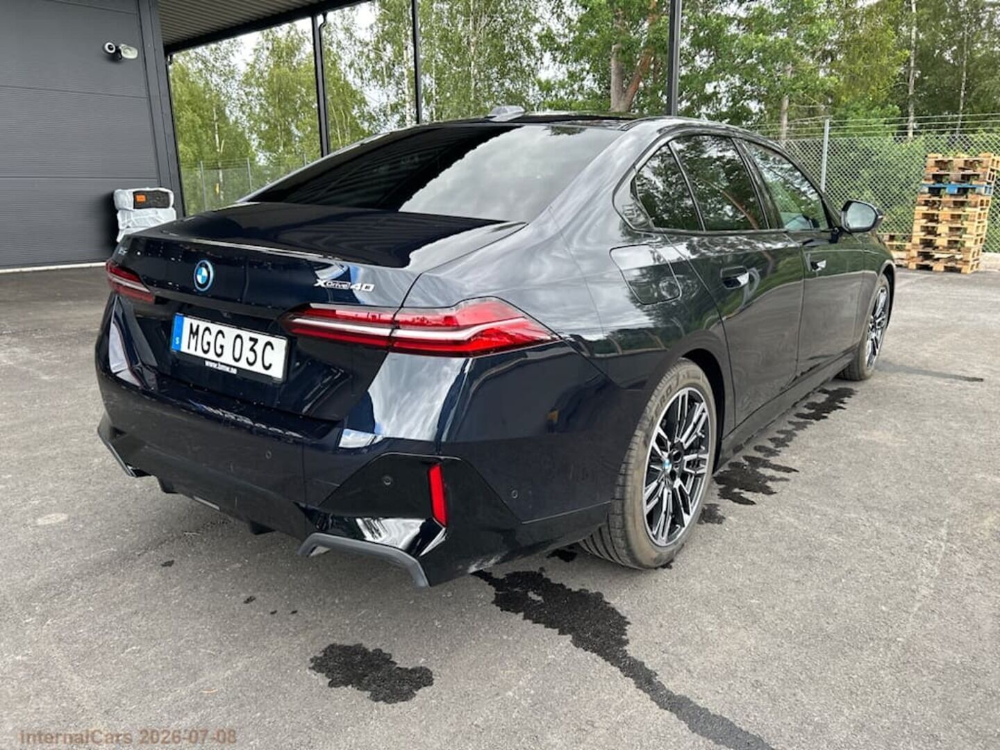 BMW I5 iso kuva 5