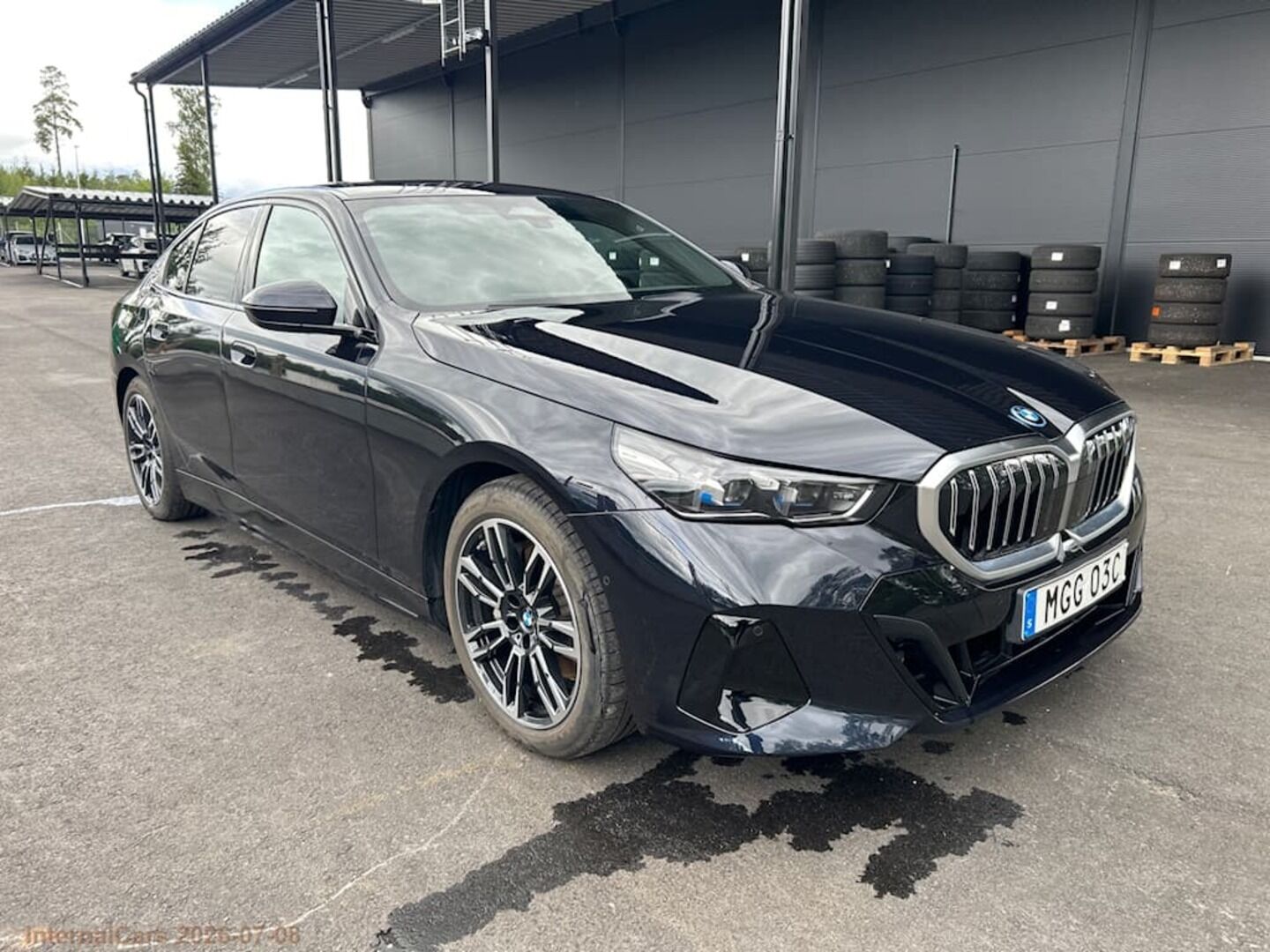 BMW I5 iso kuva 6