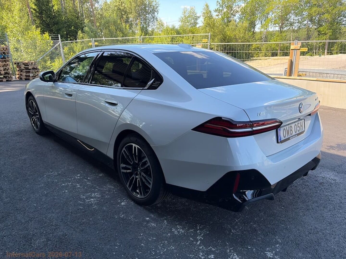 BMW I5 iso kuva 2