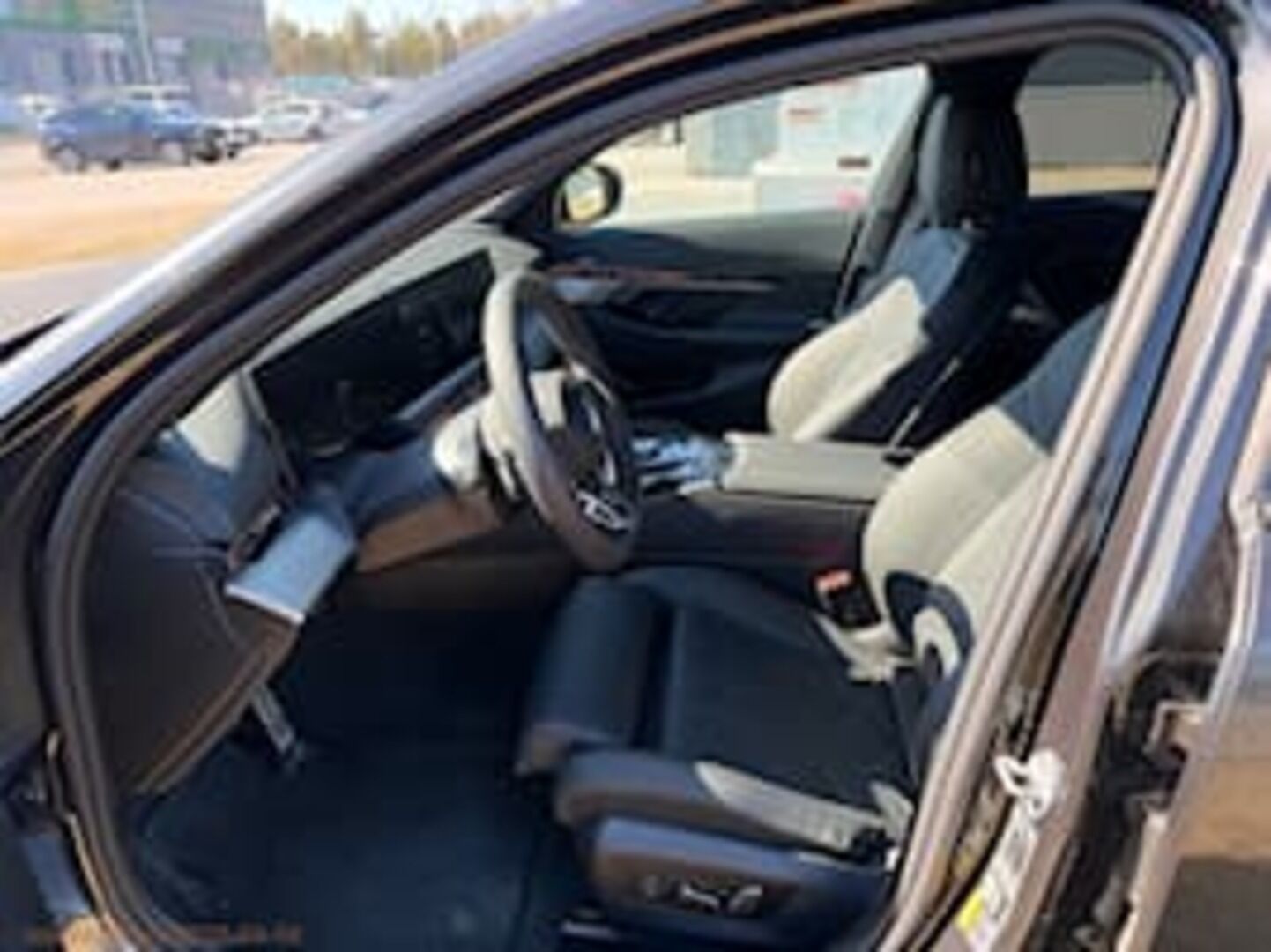 BMW I5 iso kuva 2