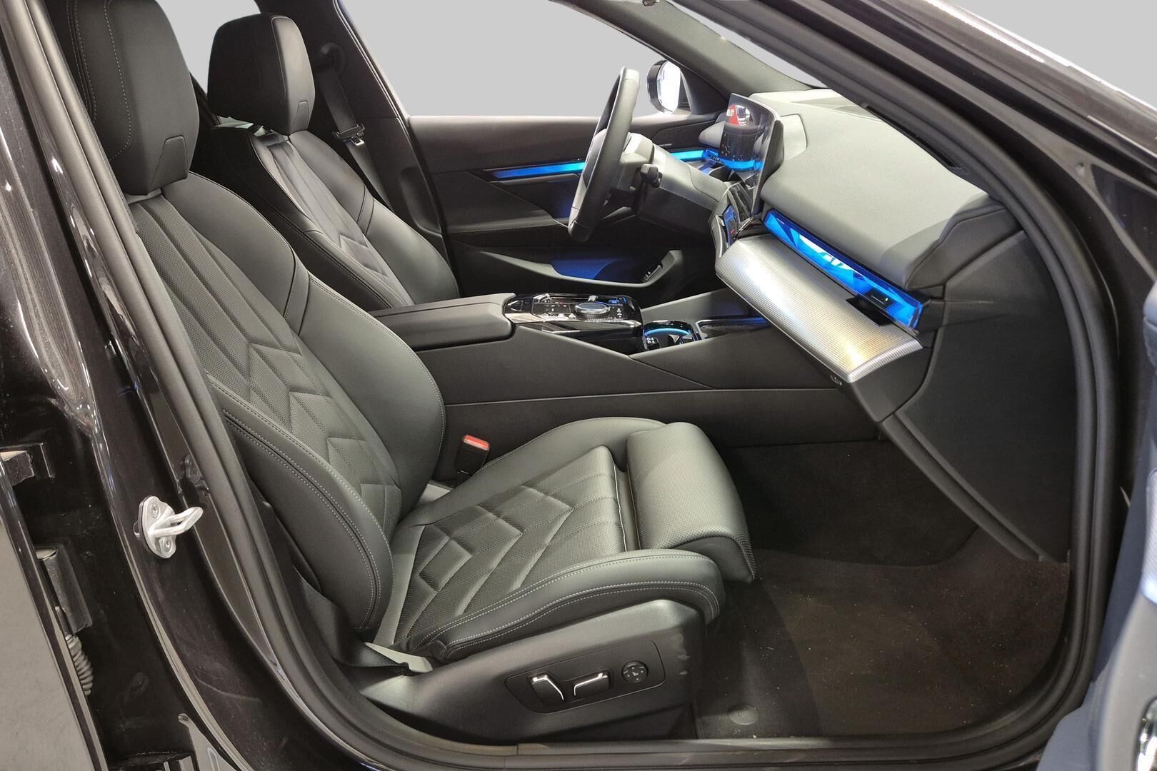 BMW I5 iso kuva 3