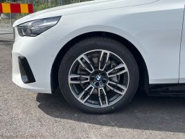 BMW I5 esikatselu 1