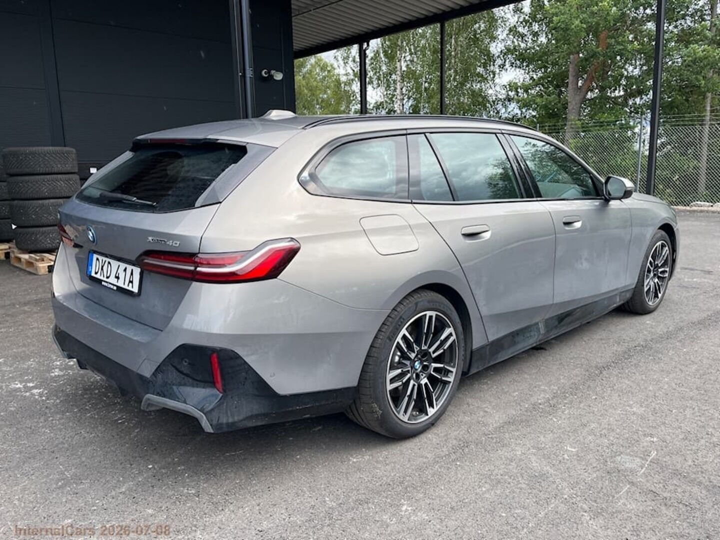 BMW I5 iso kuva 4