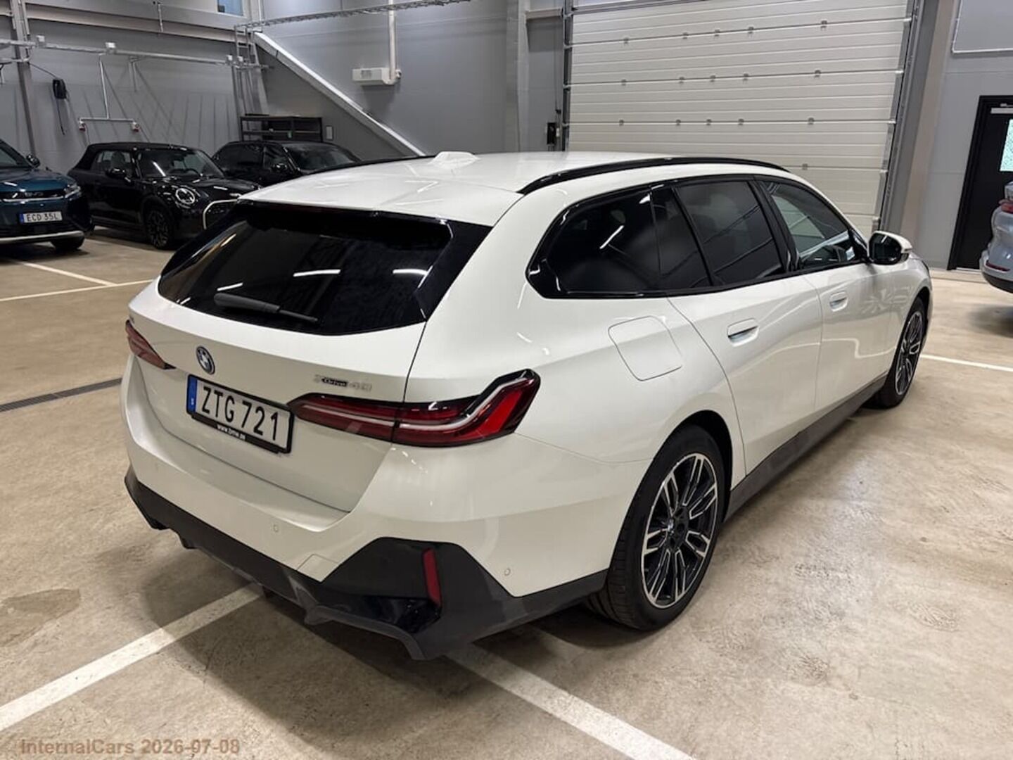 BMW I5 iso kuva 3