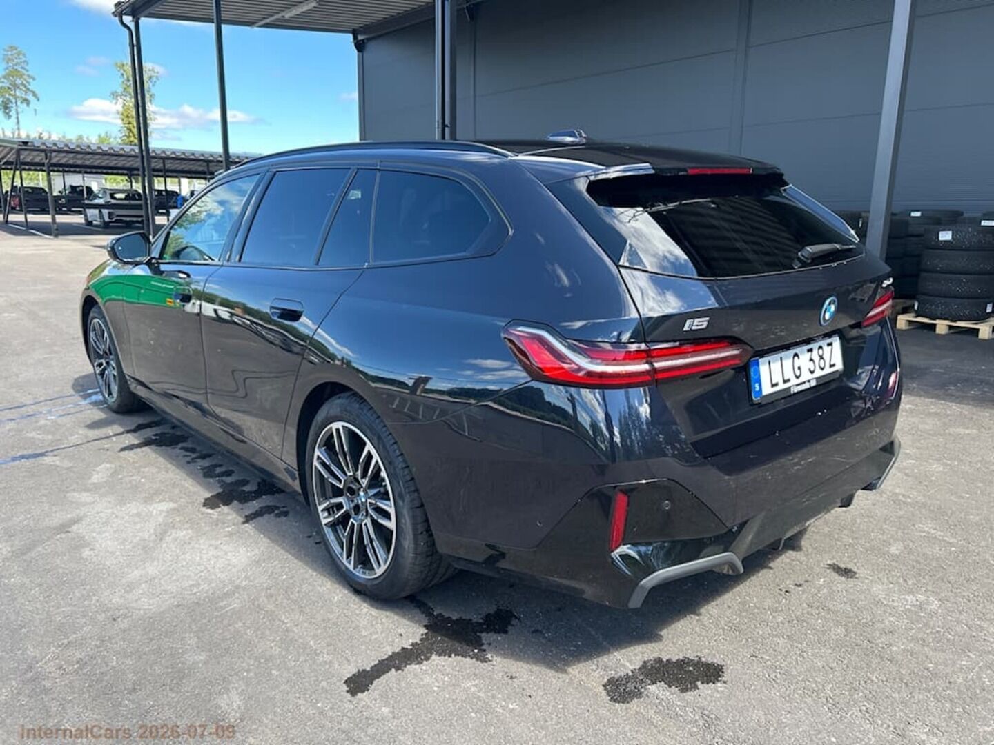 BMW I5 iso kuva 3
