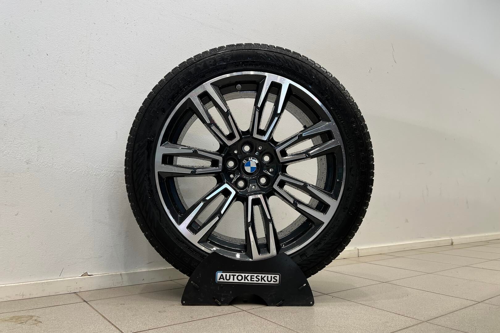 BMW I5 iso kuva 37