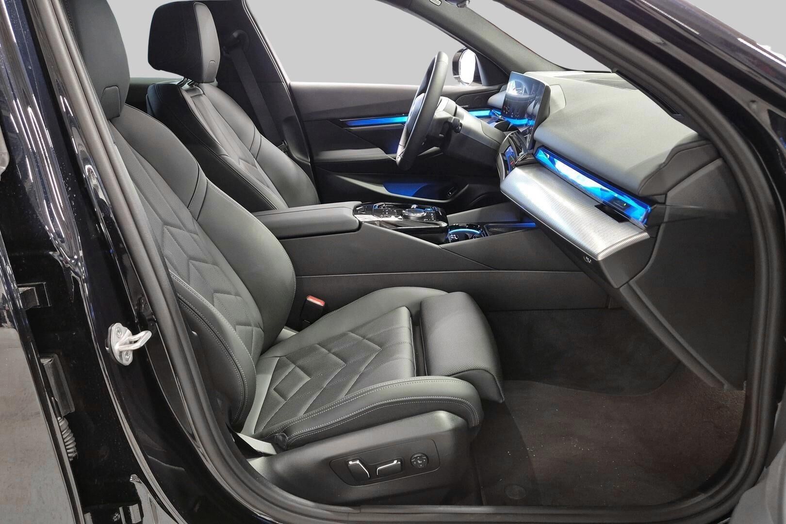 BMW I5 iso kuva 4