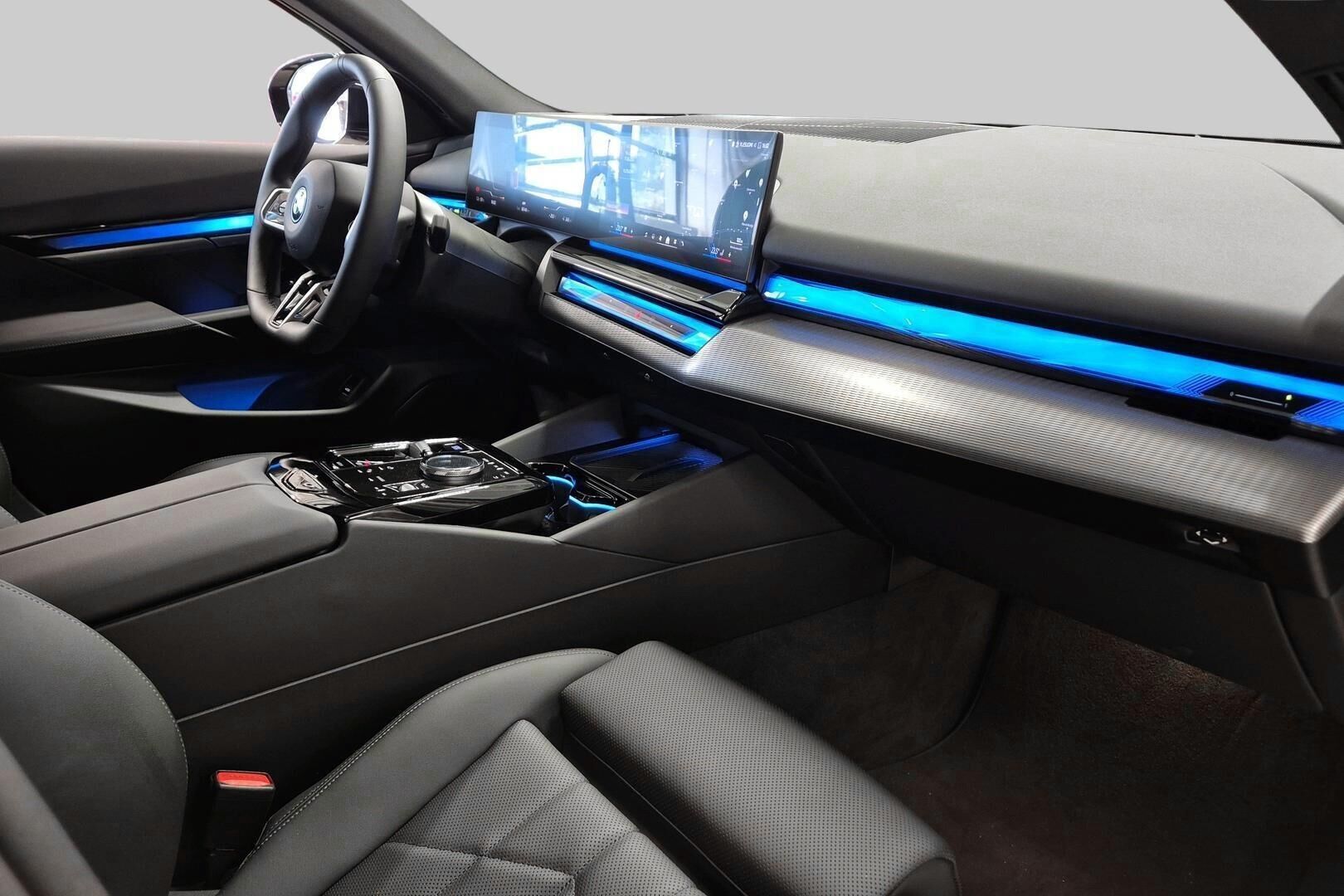BMW I5 iso kuva 5