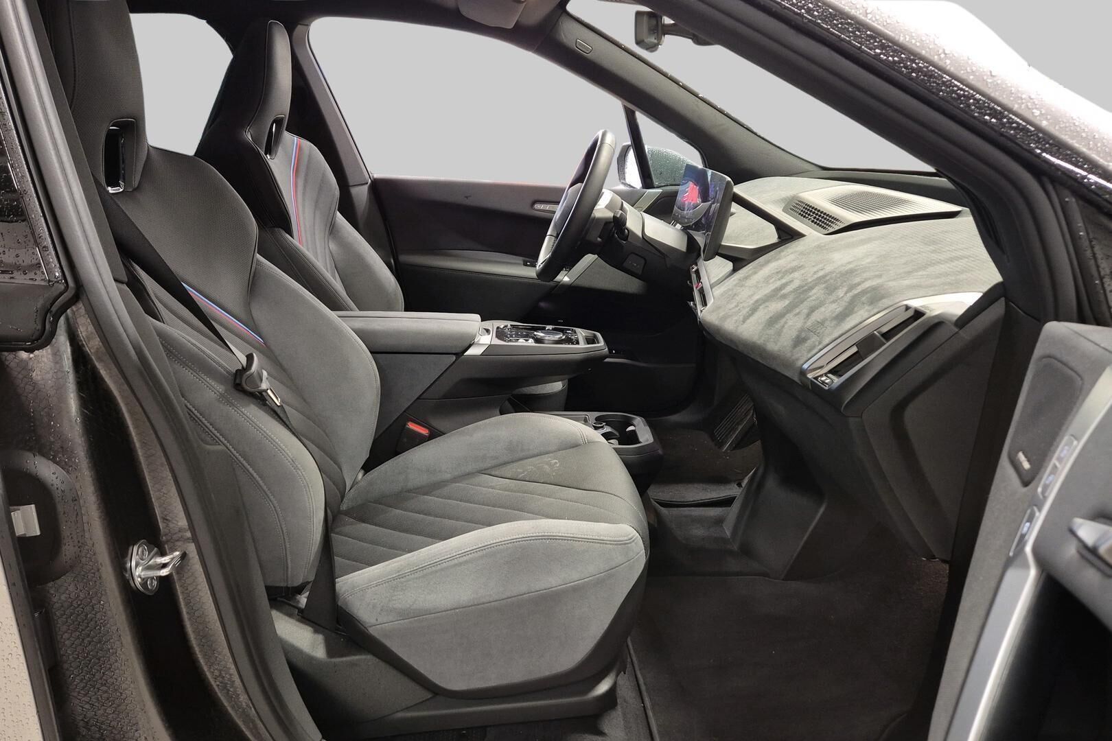 BMW IX iso kuva 2