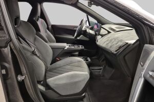 BMW IX esikatselu 2