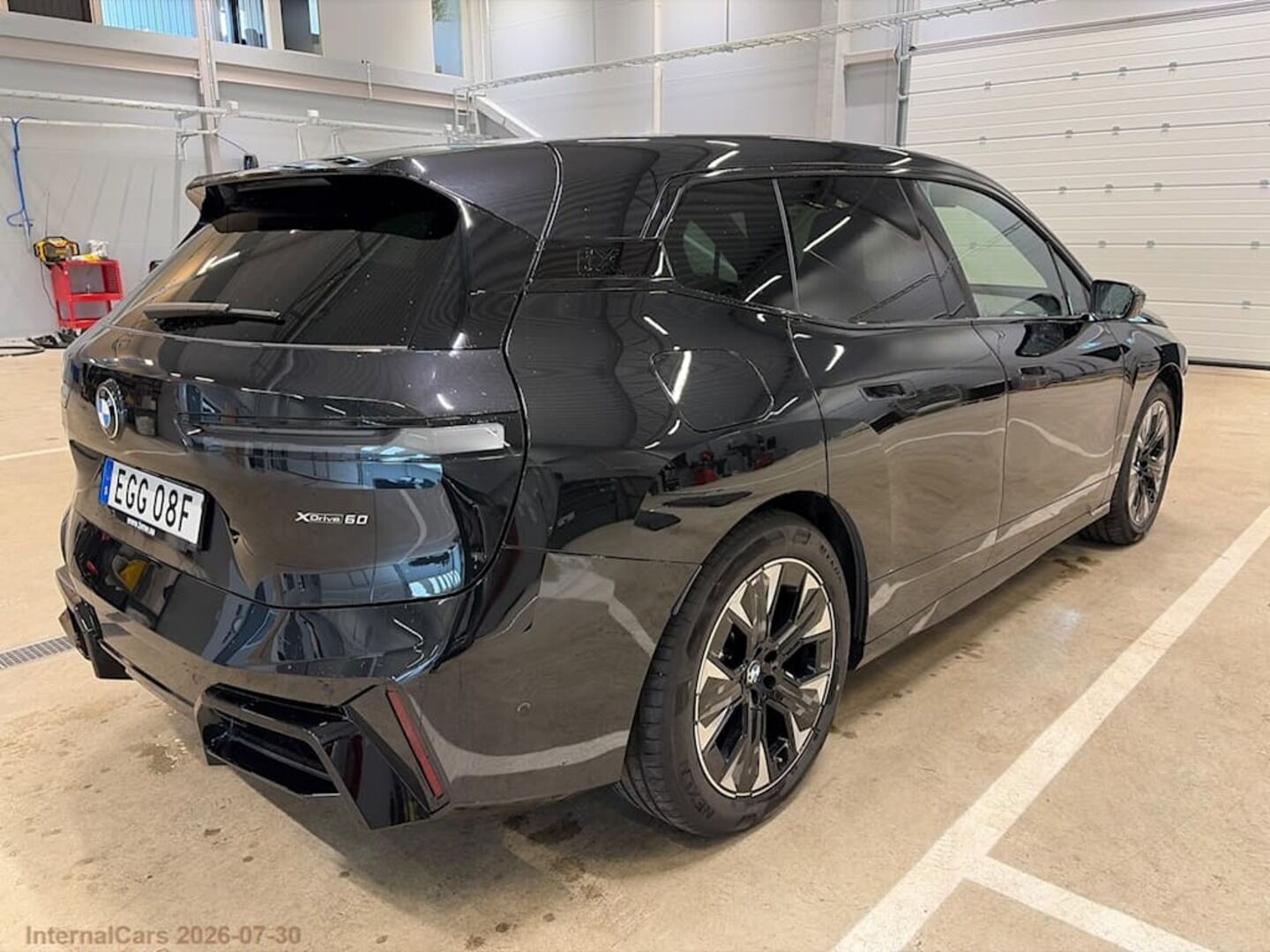 BMW IX iso kuva 4