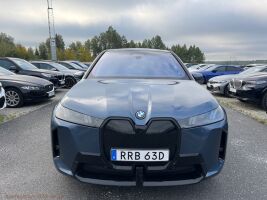 BMW IX esikatselu 11