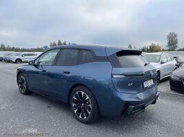 BMW IX esikatselu 4