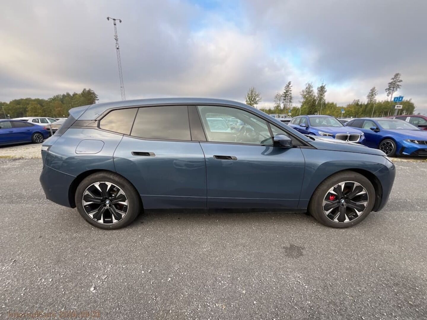 BMW IX iso kuva 9