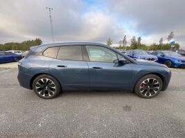 BMW IX esikatselu 9
