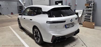 BMW IX esikatselu 4