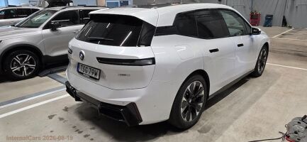 BMW IX esikatselu 5