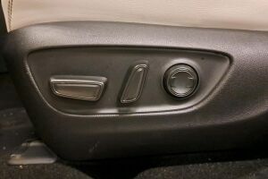 TOYOTA RAV4 esikatselu 5