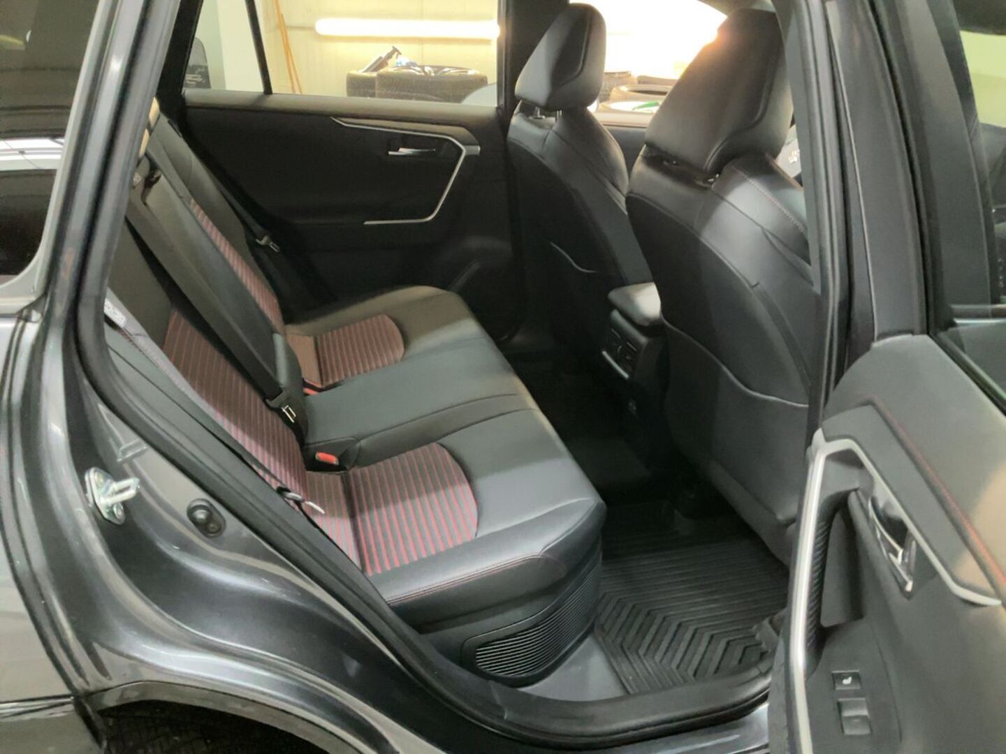 SUZUKI ACROSS iso kuva 2