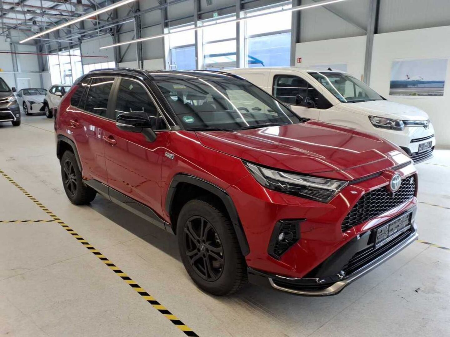 TOYOTA RAV4 PLUG-IN iso kuva 0