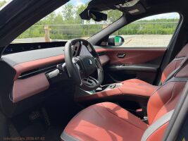 BMW IX3 esikatselu 5