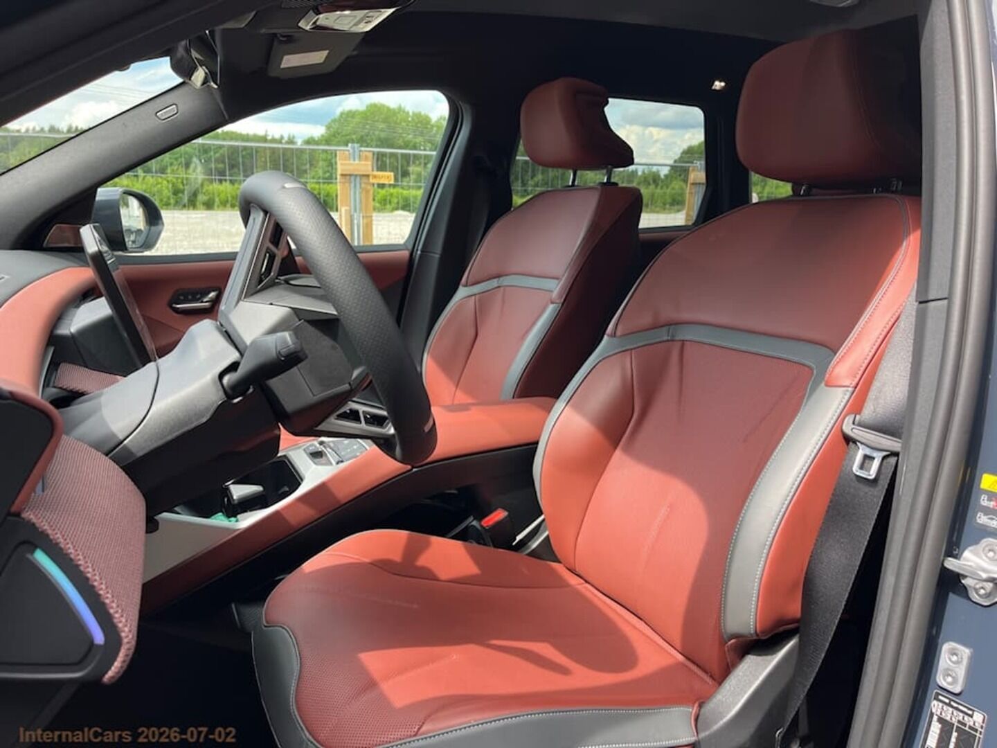 BMW IX3 iso kuva 6