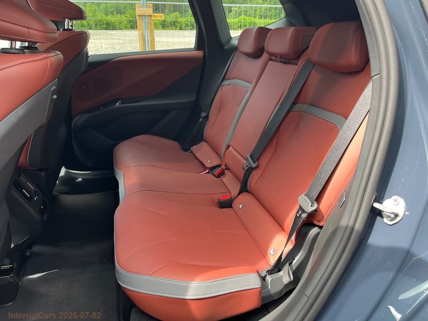 BMW IX3 iso kuva 7