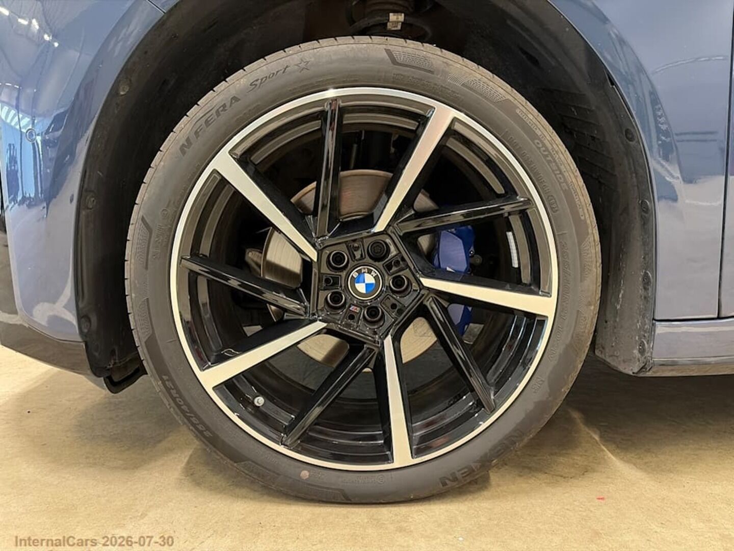 BMW IX3 iso kuva 1