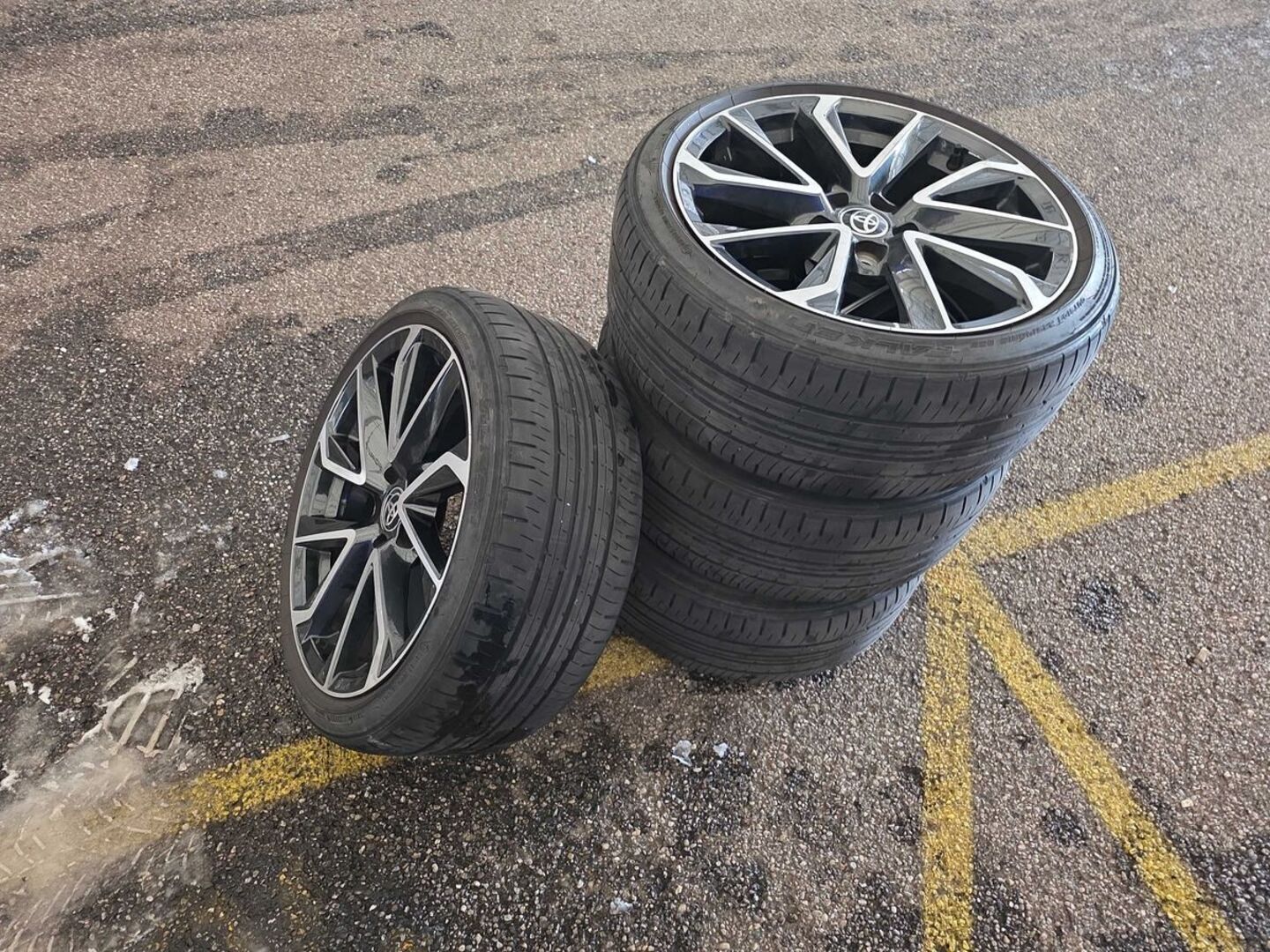 TOYOTA COROLLA iso kuva 6