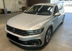 VOLKSWAGEN PASSAT esikatselu 0