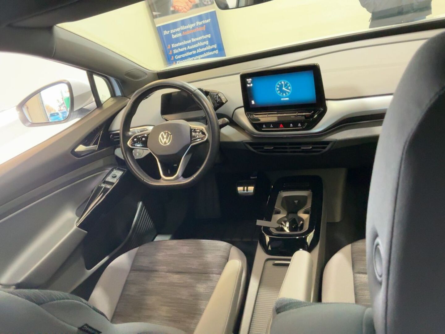 VOLKSWAGEN ID.4 iso kuva 1