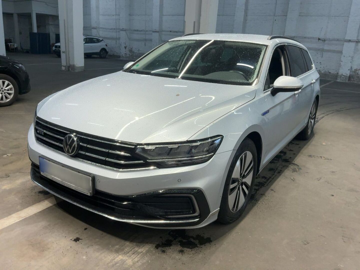 VOLKSWAGEN PASSAT iso kuva 0