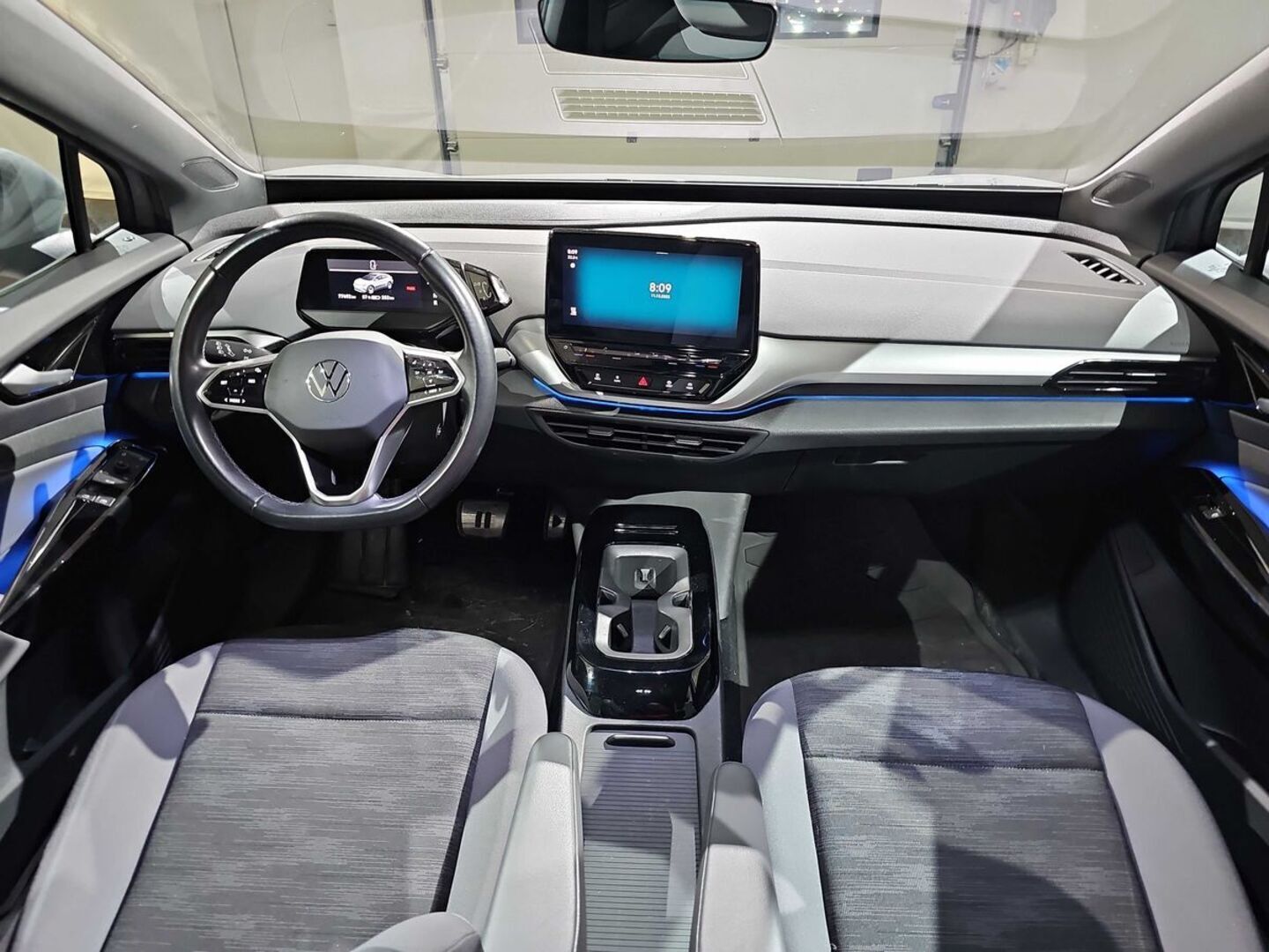 VOLKSWAGEN ID.4 iso kuva 2