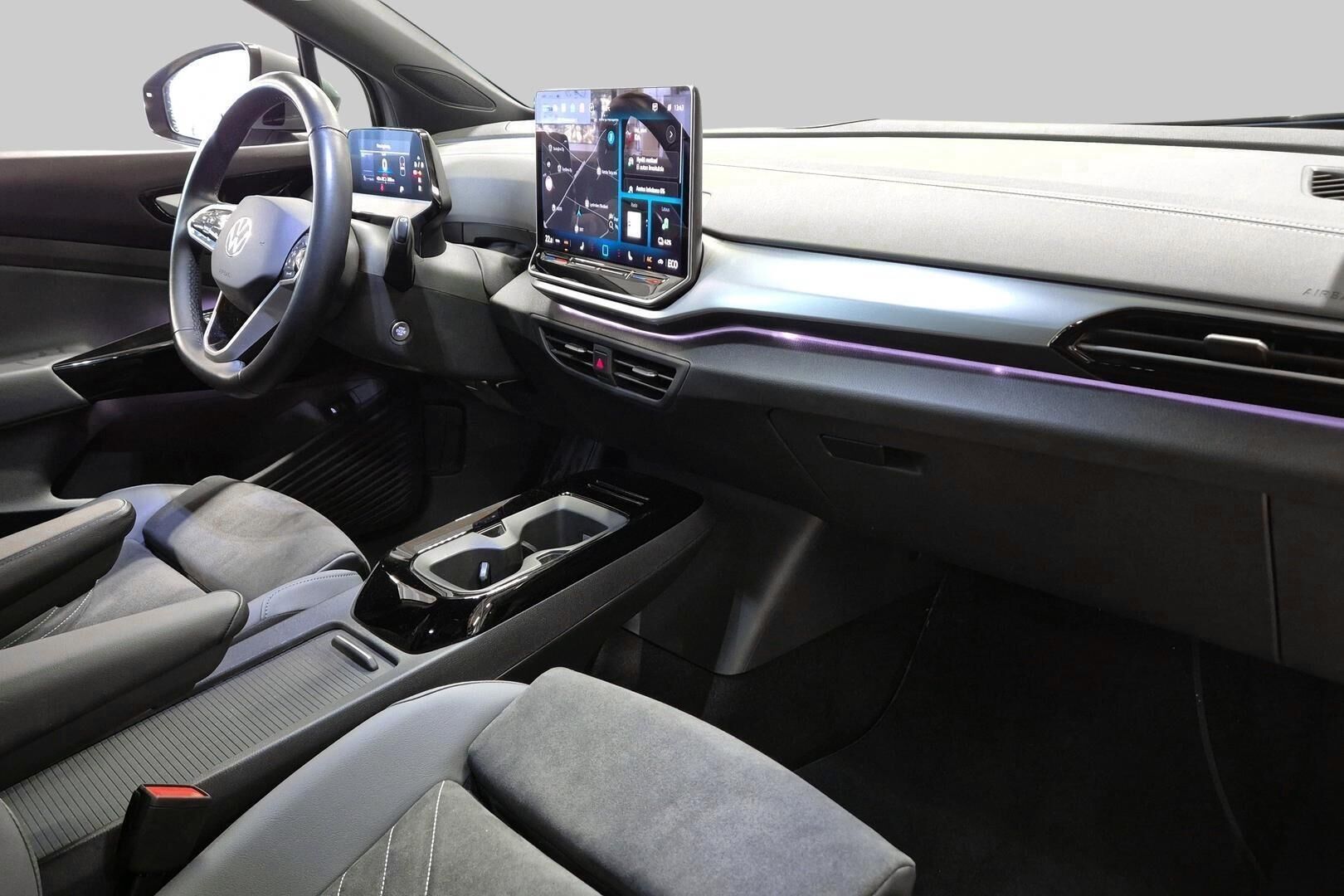 VOLKSWAGEN ID.4 iso kuva 4