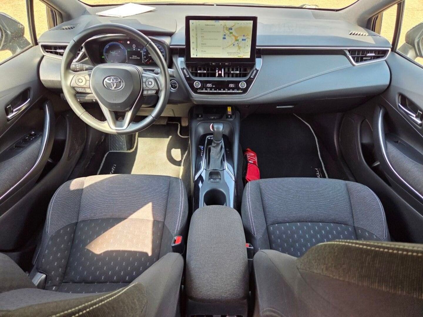 TOYOTA COROLLA iso kuva 2