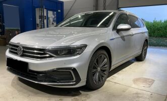 VOLKSWAGEN PASSAT esikatselu 0