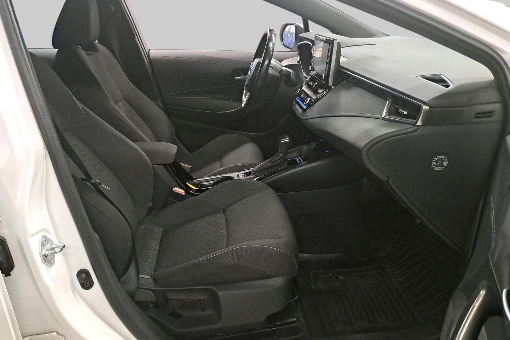 TOYOTA COROLLA iso kuva 3