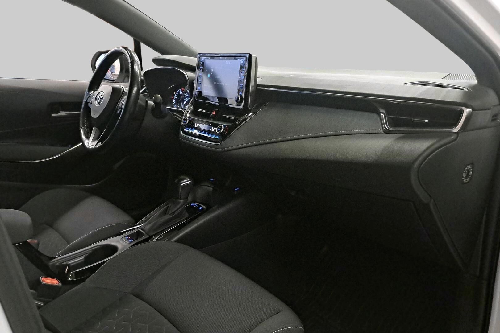 TOYOTA COROLLA iso kuva 4