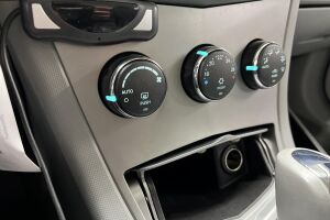 Chrysler Sebring esikatselu 16