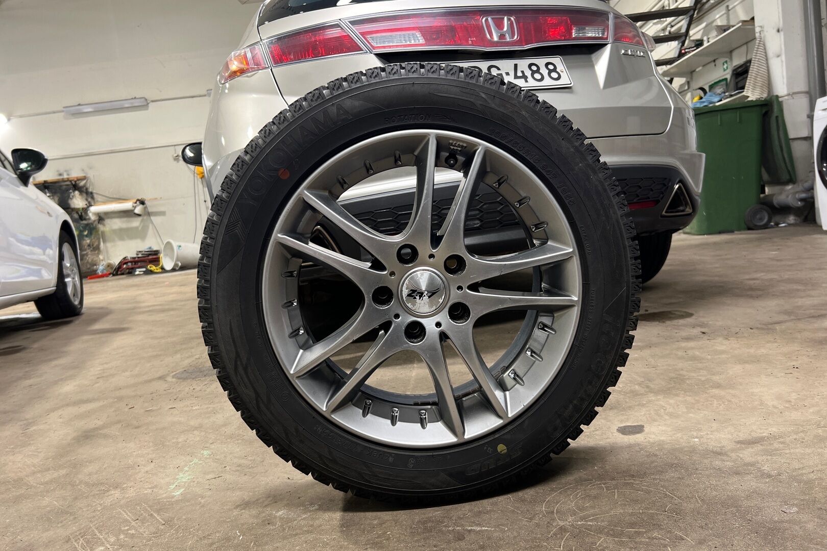 Honda Civic iso kuva 18